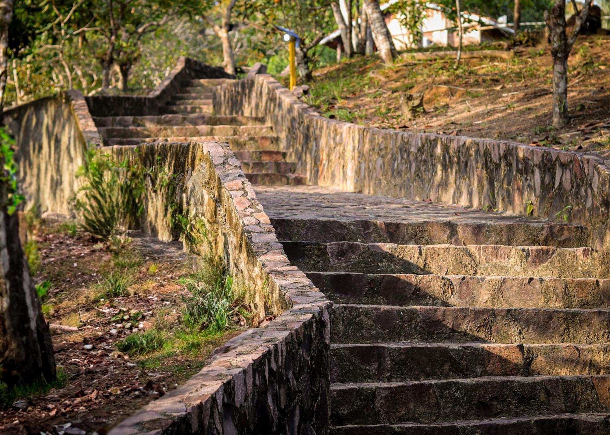 Refugio Mari Mari Lodge เปรสซิเดนเต ฟิเกเรโด ภายนอก รูปภาพ